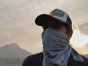 Grupos insurgentes se apoderan de parte de Michoacan y desconocen a la federacion